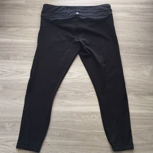 Lululemon in mesh crop